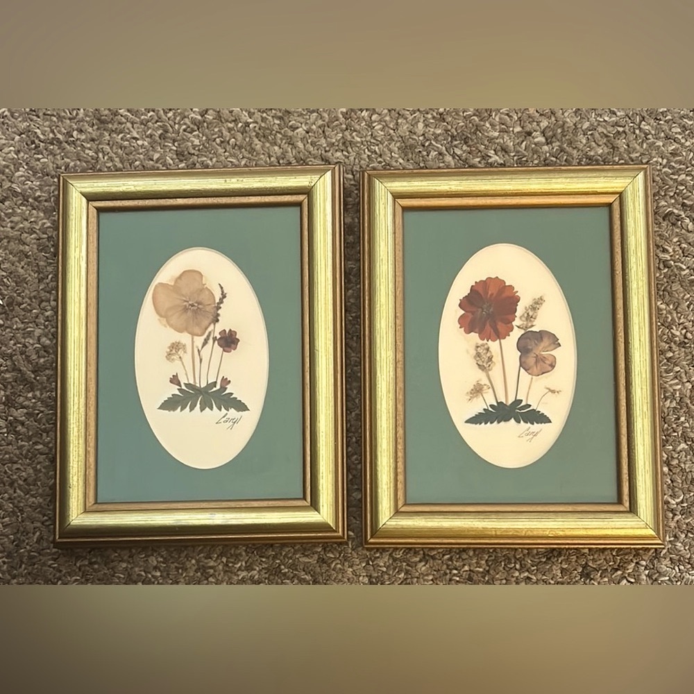 Vintage USA Artist Signed Pressed Flowers Set of 2 Matted & Framed Wall Hangings